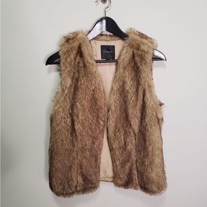Dynamite Faux Fur Vest size S